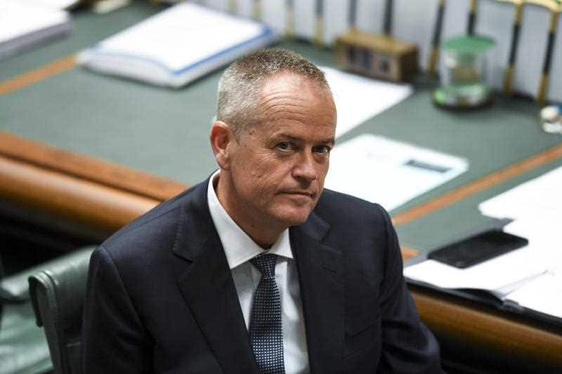 Opposite Leader bill Shorten. Labor changed its proposed laws to explicitly say a panel of doctors judging medical transfers would not be paid.