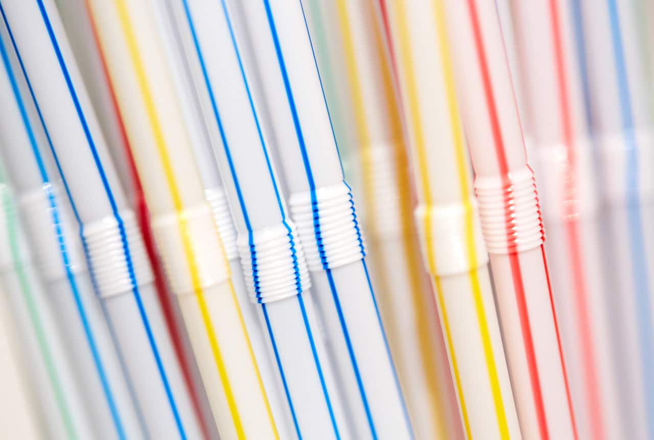 Plastic straws