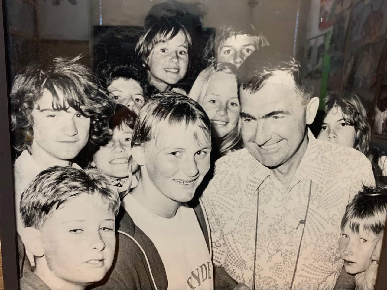 Shane Gould (center) alongside Forbes Carlile (Right)