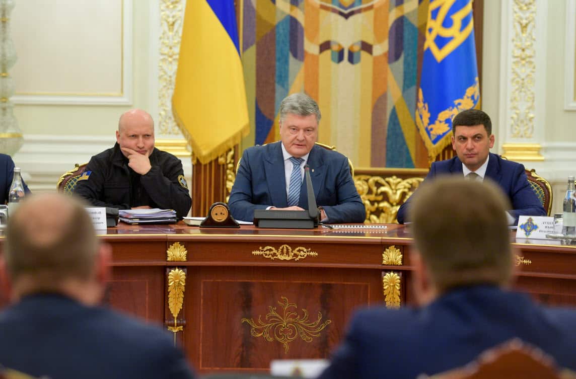 Ukrainian President Petro Poroshenko leads National Security and Defence Council meeting (AAP)