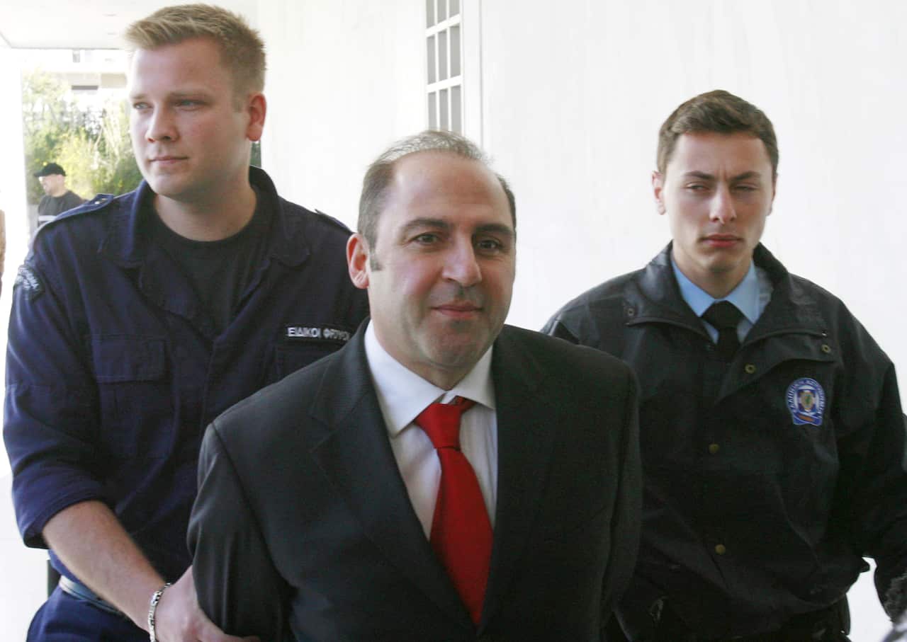 Tony Mokbel arrives at a court in Athens 2008. 