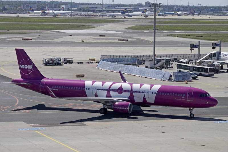 The airline advised passengers to check with other airlines for available flights. 