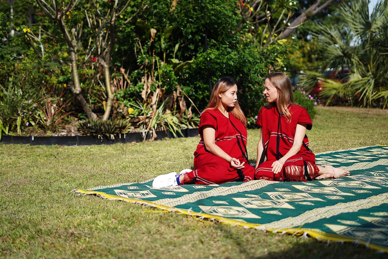 Yeh-mi Mar, left, and Naomi Havens at the community event.