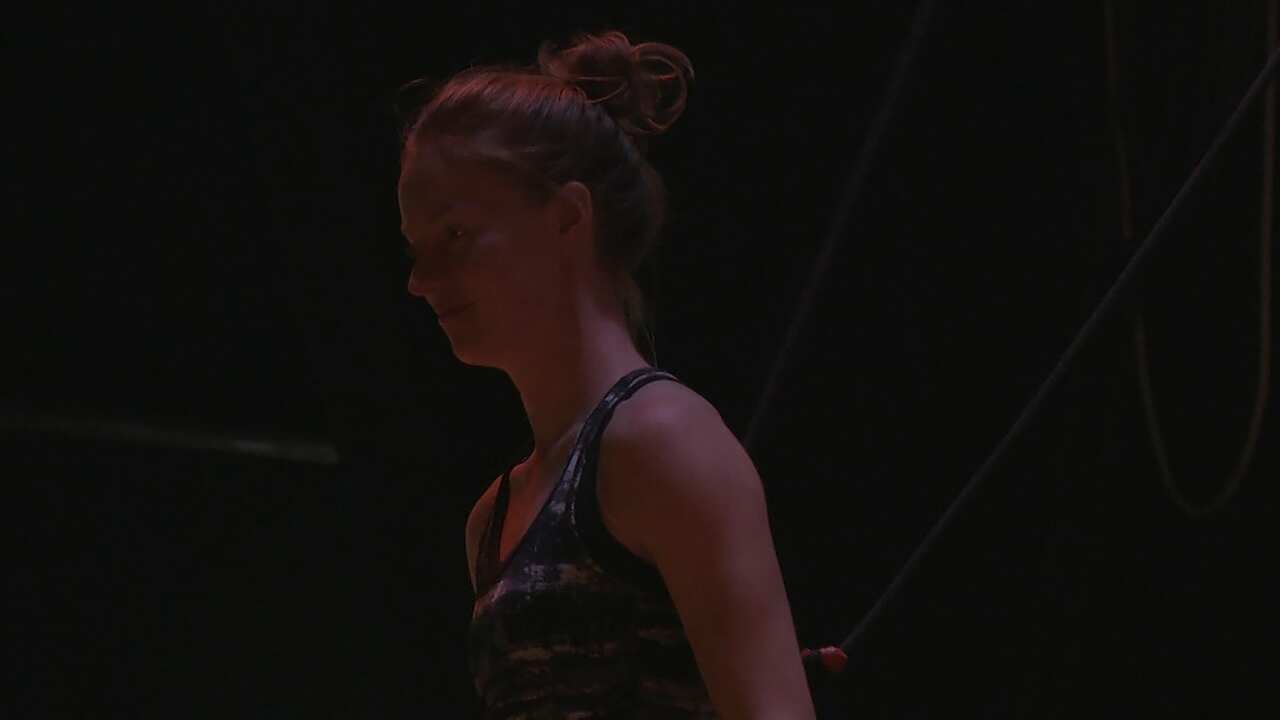 Zinzi Oegema XY Circus