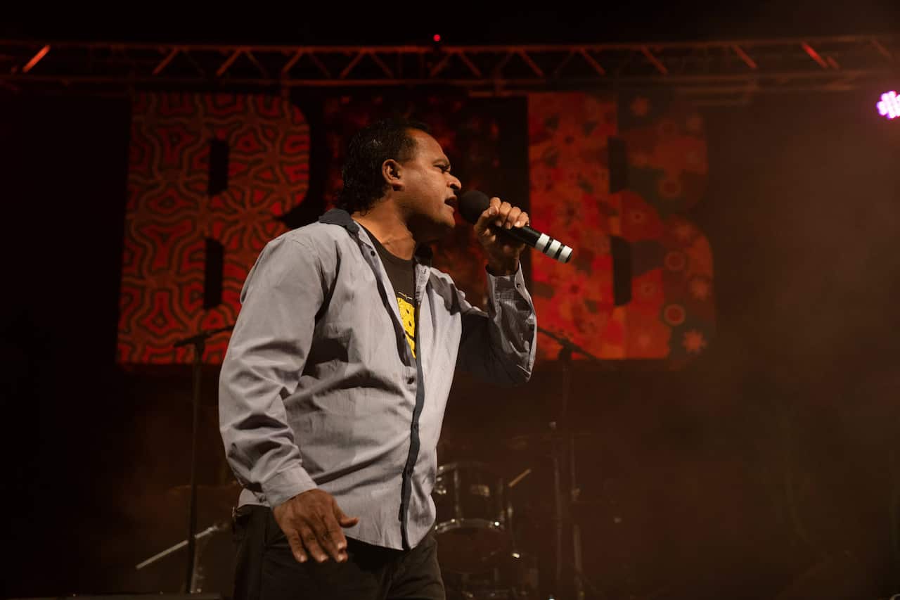 Manual Dhurrkay of Saltwater Band