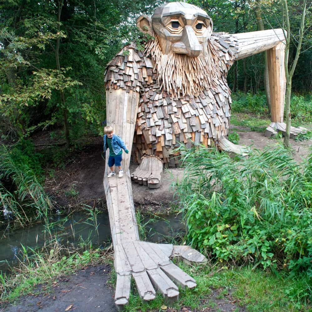 Teddy Friendly, one of the Six Forgotten Giants by Thomas Dambo.