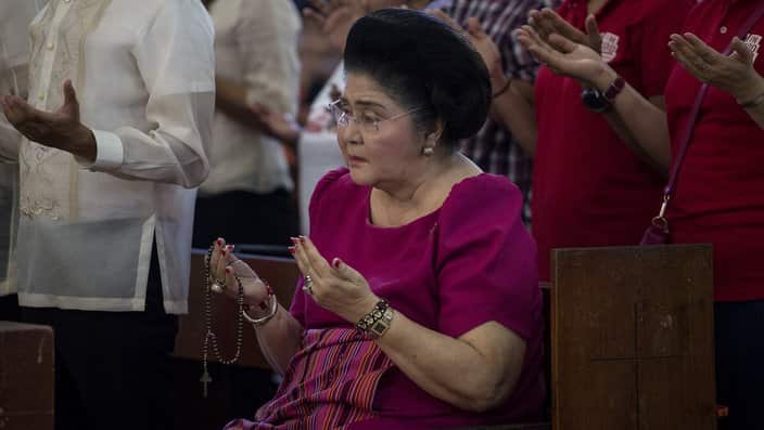 Imelda praying