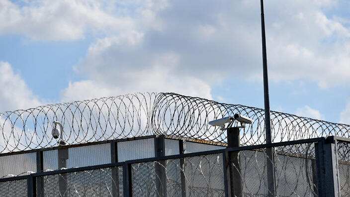 Senator Derryn Hinch has called for a federal prison to house those convicted of terrorist offences.