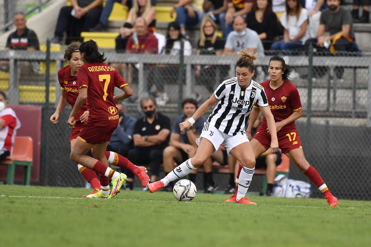 Cristiana Girelli of Juventus Women and Andressa Alves of AS Roma Women in action during the Women Serie A match between AS Roma and Juventus at Tre Fontane Stadium on October 02, 2021 in Rome, Italy..