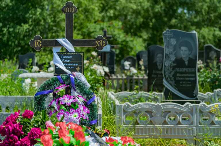 A grave of a civilian killed by Russian shelling over Sloviansk city.