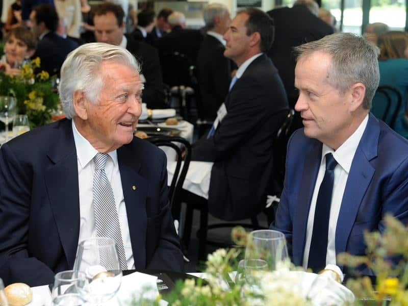 Former prime minister Bob Hawke has written a letter urging voters to back Bill Shorten on Saturday.