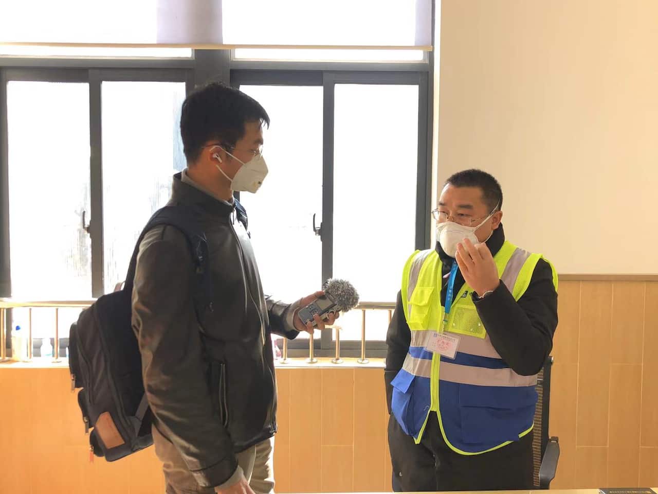 疫情开始的时候，每天都像大决战”：武汉实地采访记者李行健| SBS Chinese