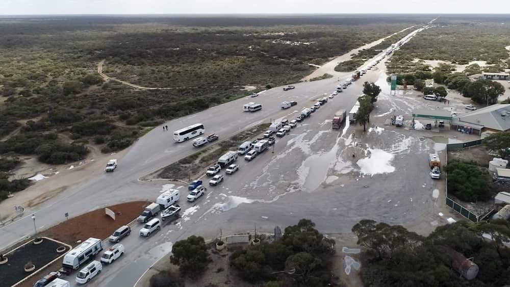 Queues to cross the border