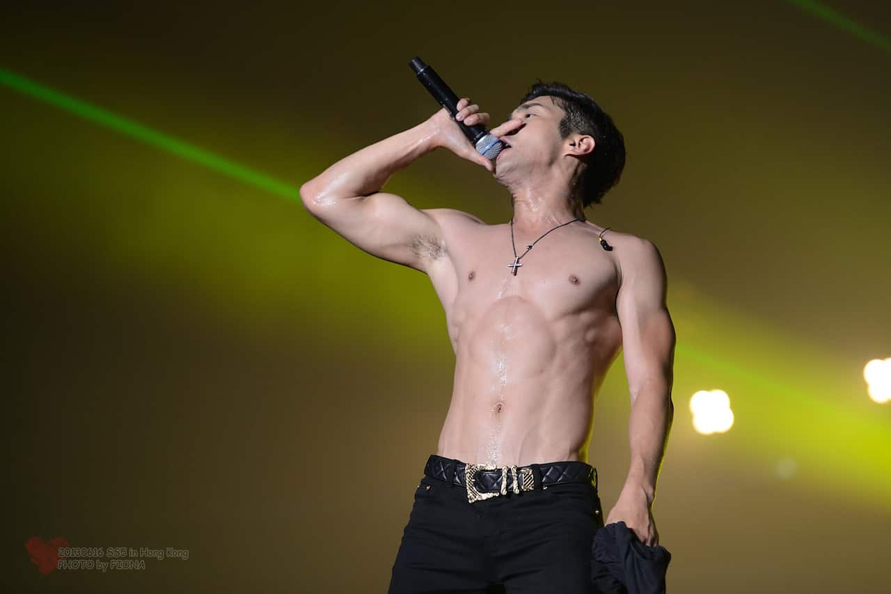Asian pop abs