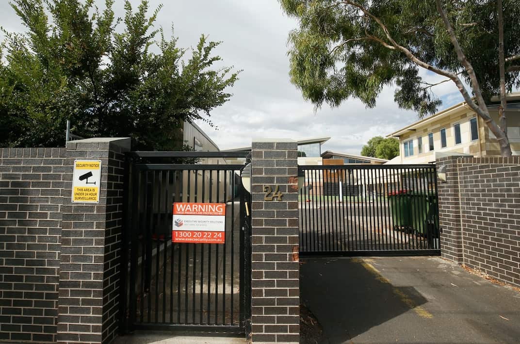 The outside of the Adass Israel Shool in Melbourne.
