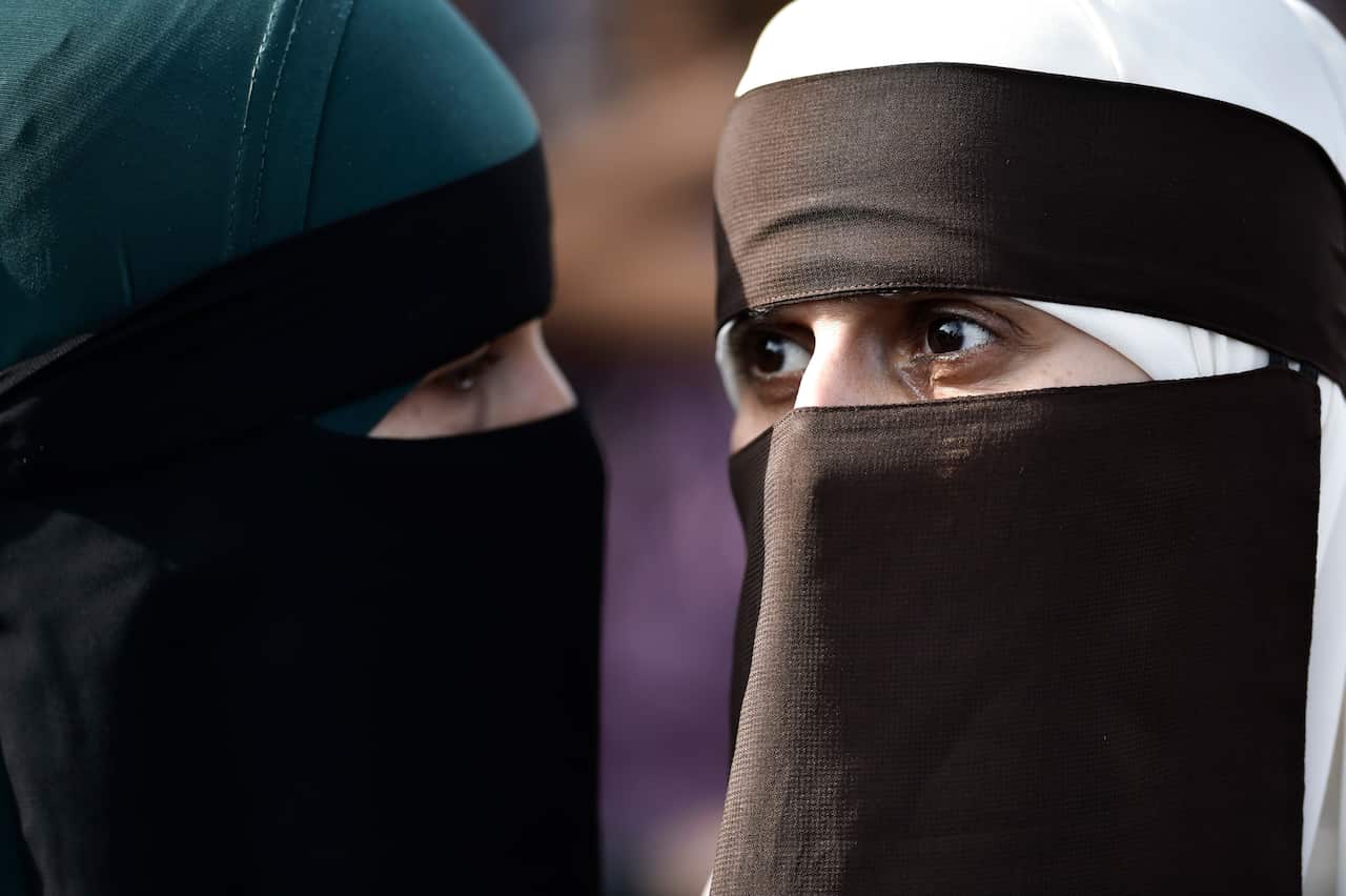 انتقدت خبيرة اممية القانون الهولندي الذي يحظر ارتداء ما يغطي الوجه في الاماكن العامة