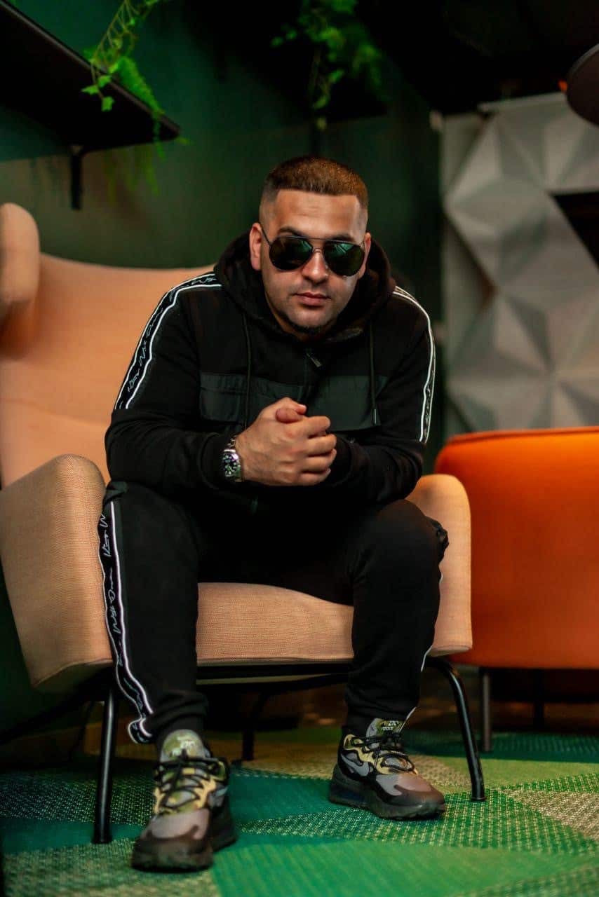 Abba Karib Kurdish singer