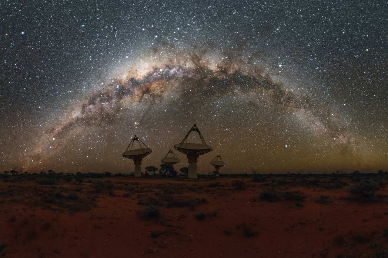 Antennas of CSIROs ASKAP Telescope under the Milky Way in Western Australia