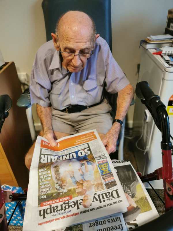 Arthur says reading is a great way to keep mind active and to improve memory as well.