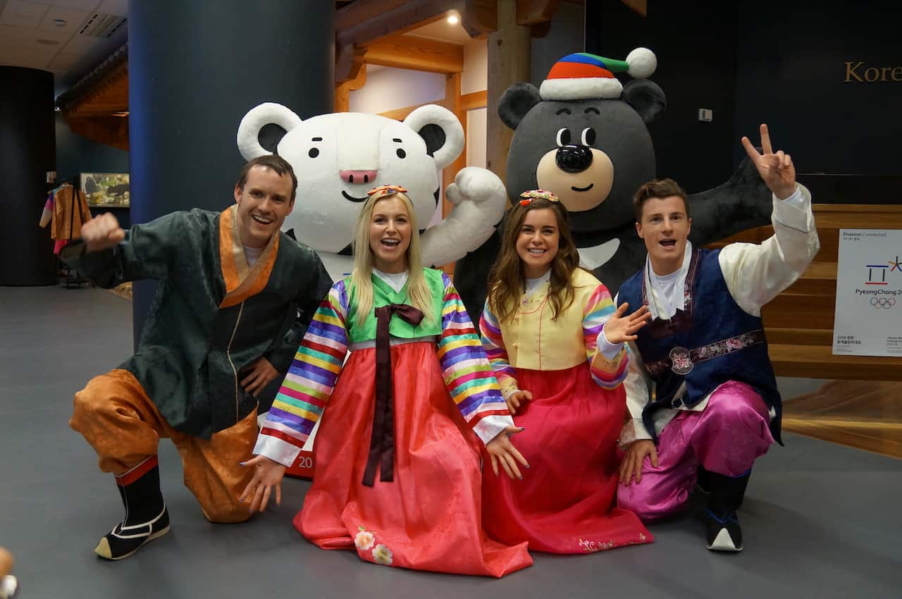 Australian athletes experience Korean culture before 2018 Winter Olympics in Korea                             