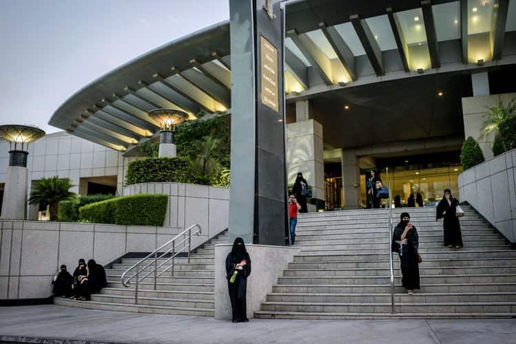 American Woman, Divorced From Saudi Husband, Is Trapped in Saudi Arabia