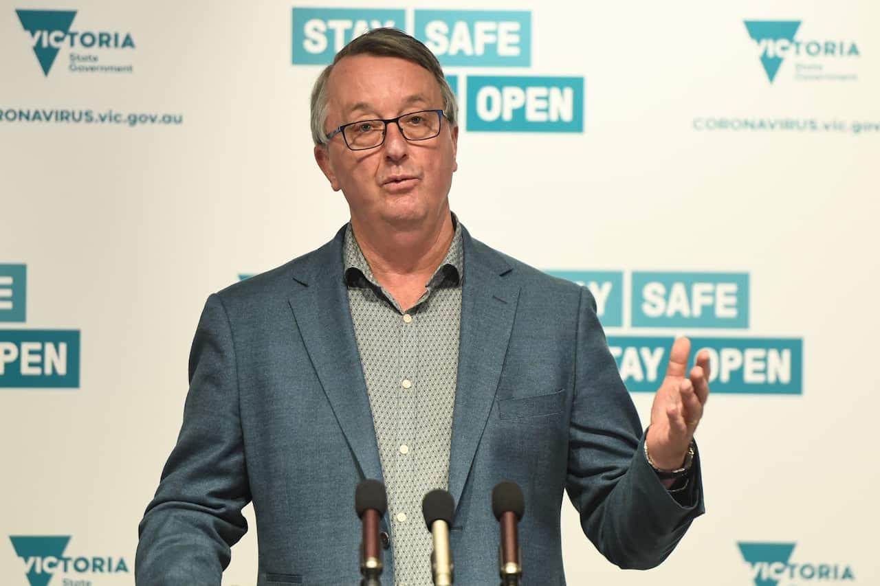Victorian Health Minister Martin Foley has warned his state not to travel to Sydney.