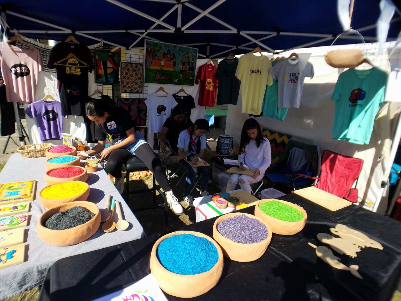 Daisha, Fiona, Jodessa and Stephanie of Rice Art