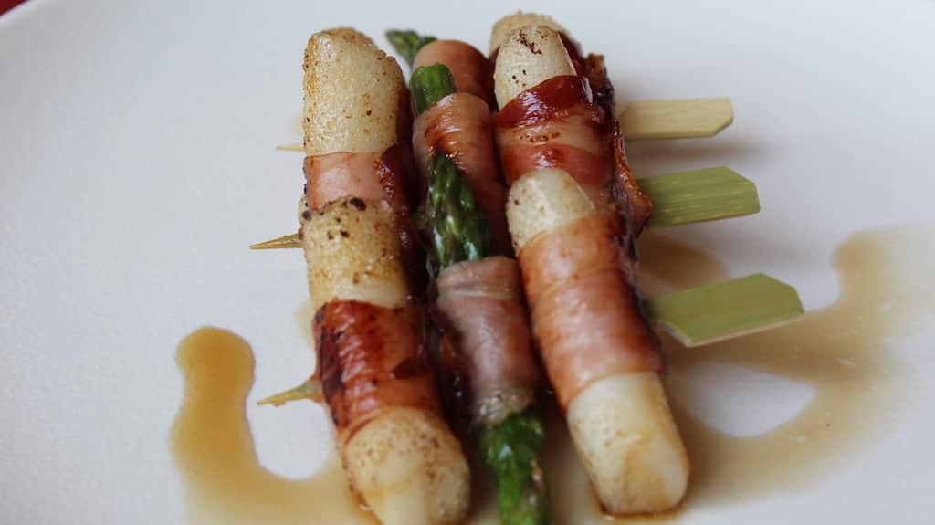 K Food Recipe: Prosciutto Tteok – Roll