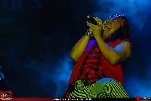 Indonesian rocker Abdee Slank gets the crowd moving.