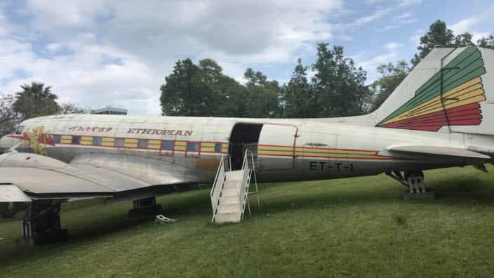 Douglas DC-3