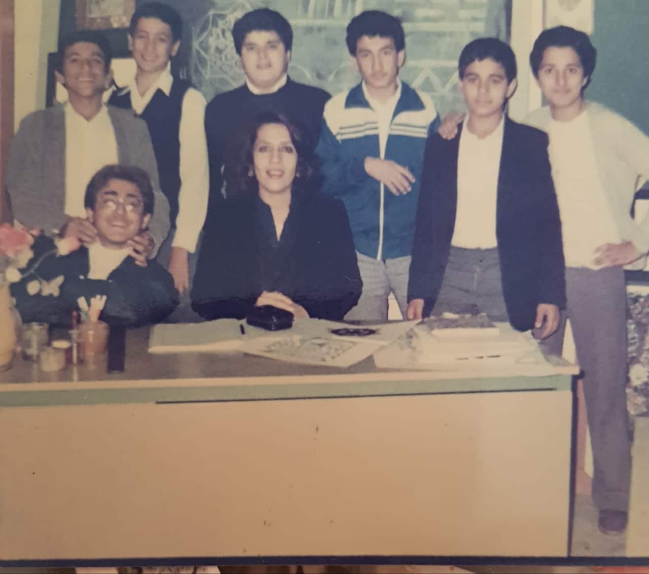 أغنار مع طلبة مدرسة الفن والزخرفة الثانوية الشاملة في الرصافة 