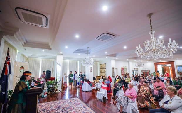 The Chairwoman of DWP, Caecilia Legowo opens the Indonesian Cultural Circle (ICC). 