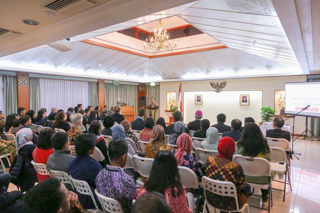 Interfaith prayer for Palu and Donggala.