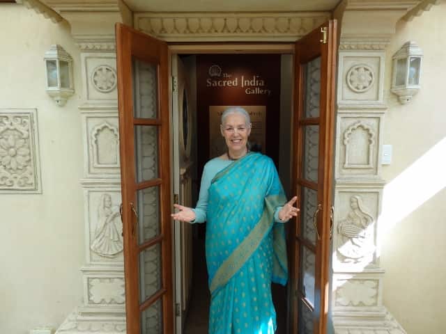 Australian Artist Jagattarini