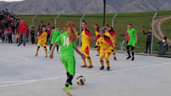 Girl Power in Pla