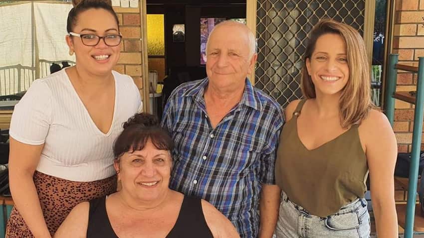 Jessica Pewe (L) Lodi Ellias, Sid Ellias and Joanne Ellias