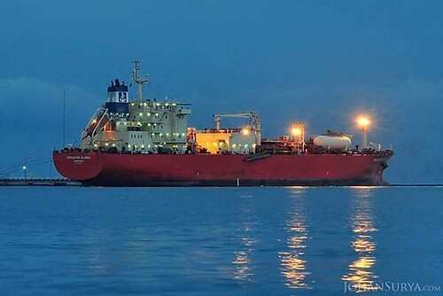 Boat at night - The Seafarer’s home