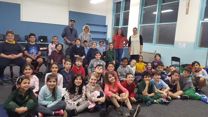 Students and educators of Greek Community Melbourne's Malvern East campus 