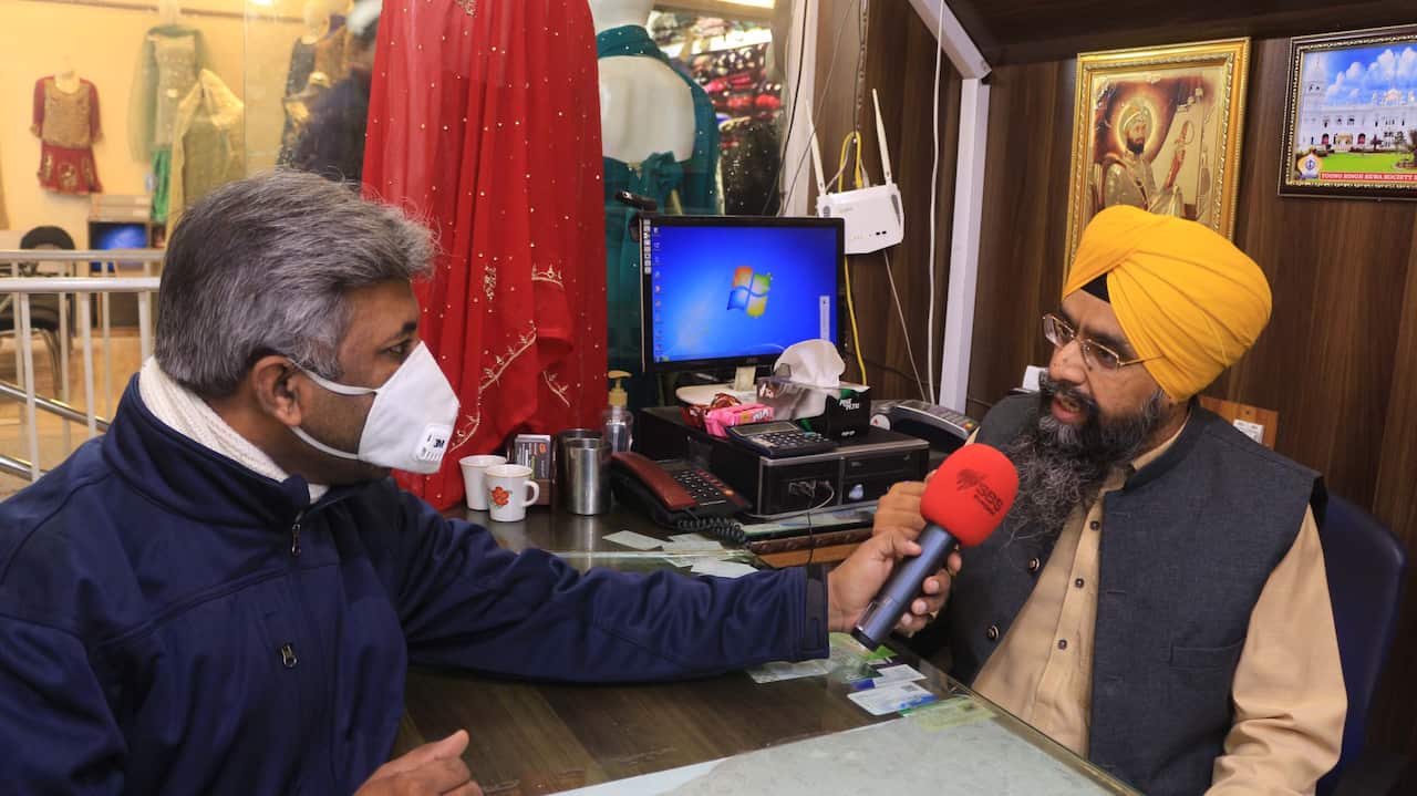 PSGPC Secretary Amir Singh speaking to SBS Punjabi's Masood Mallhi about Guru Nanak's 551st parkash purab preparations