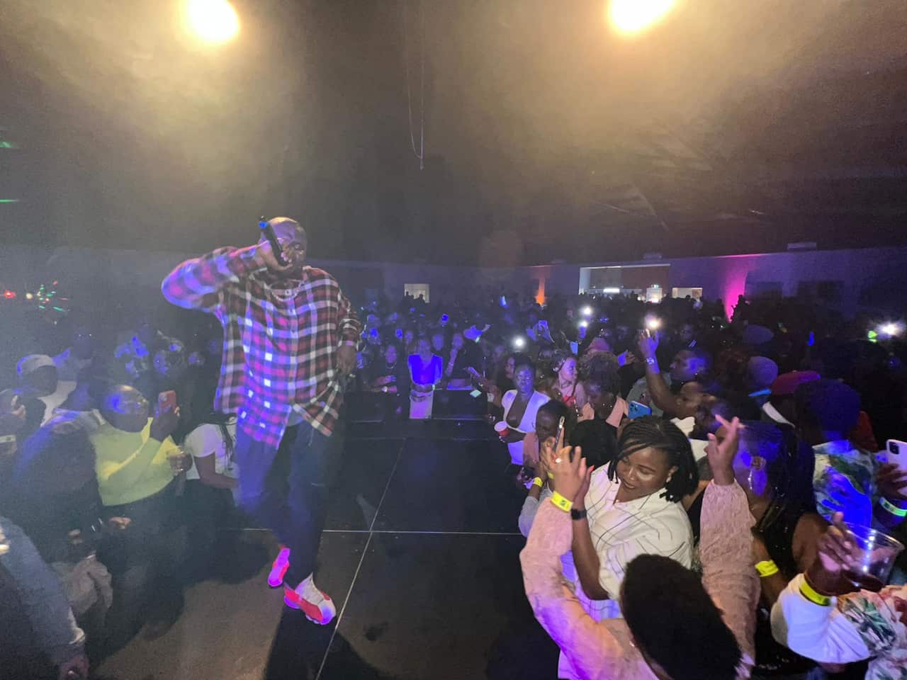 Mejja awapa mashabiki wake tiba