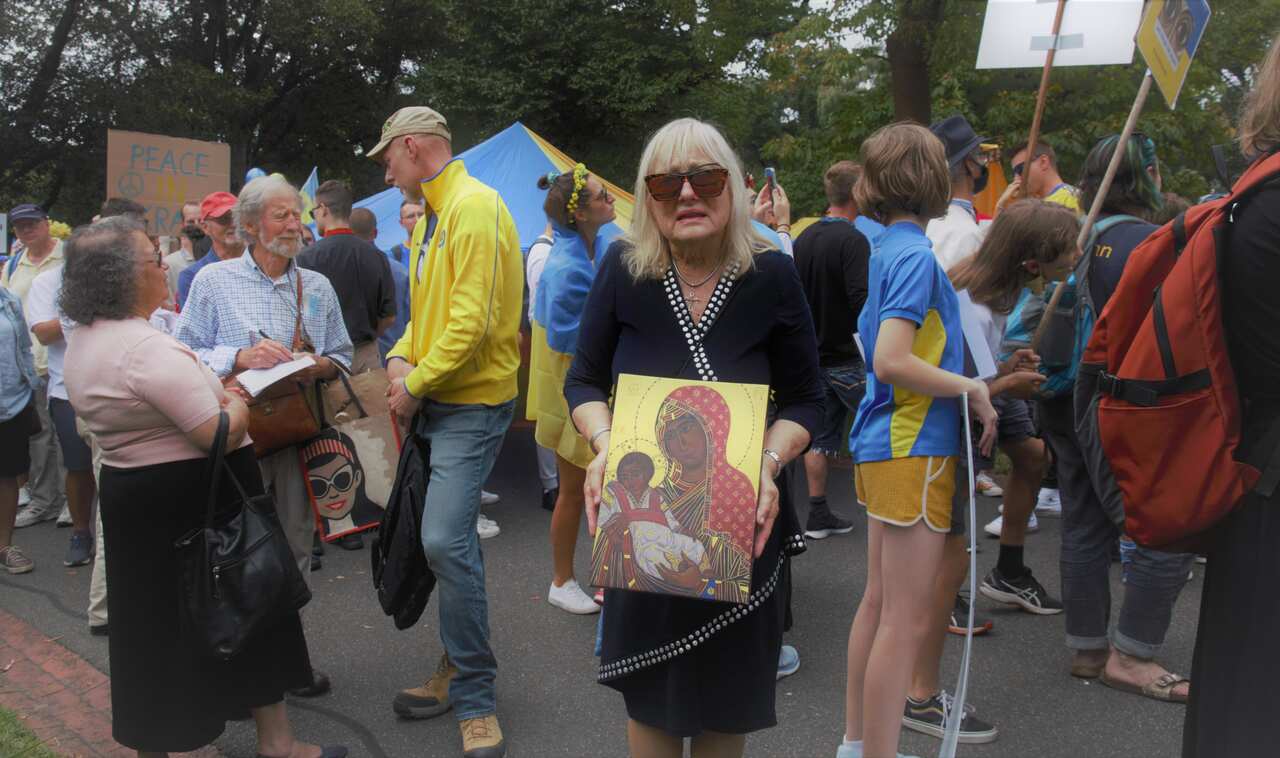 Anti-war protest in Melbourne against invasion of Ukraine, 27/02/2022.