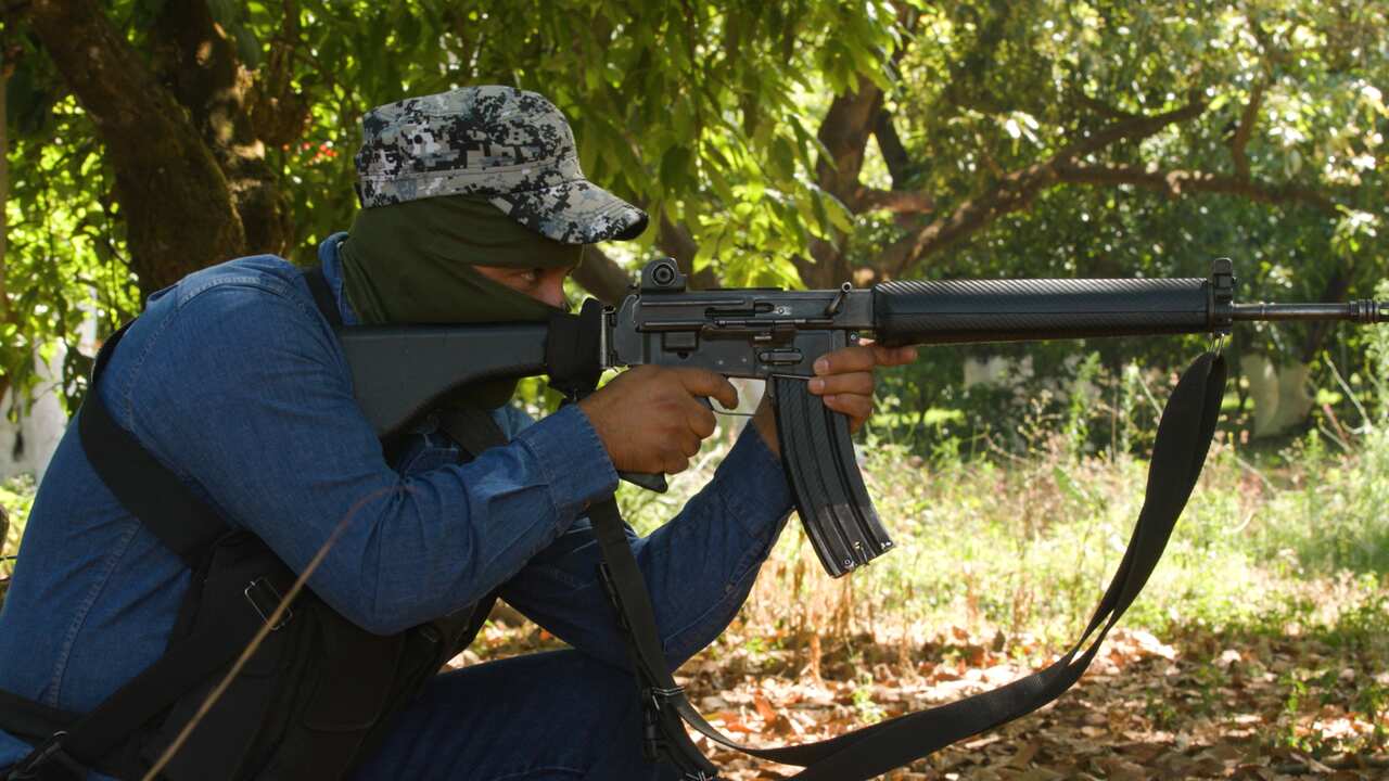 Un miembro de la milicia local. 