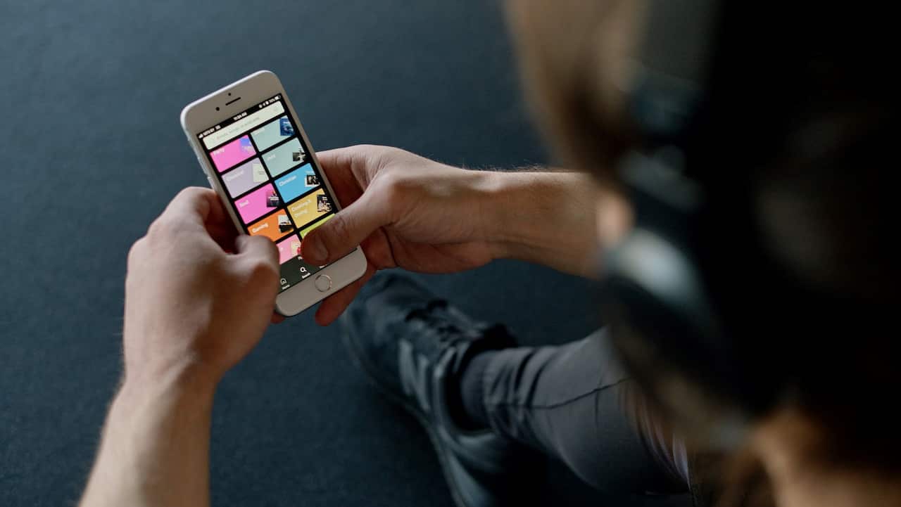Mobile phone 