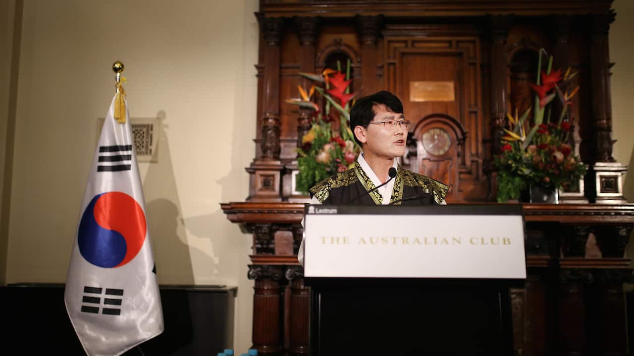 Mr Hongju Jo, the Consulate-General of Republic of Korea in Melbourne 