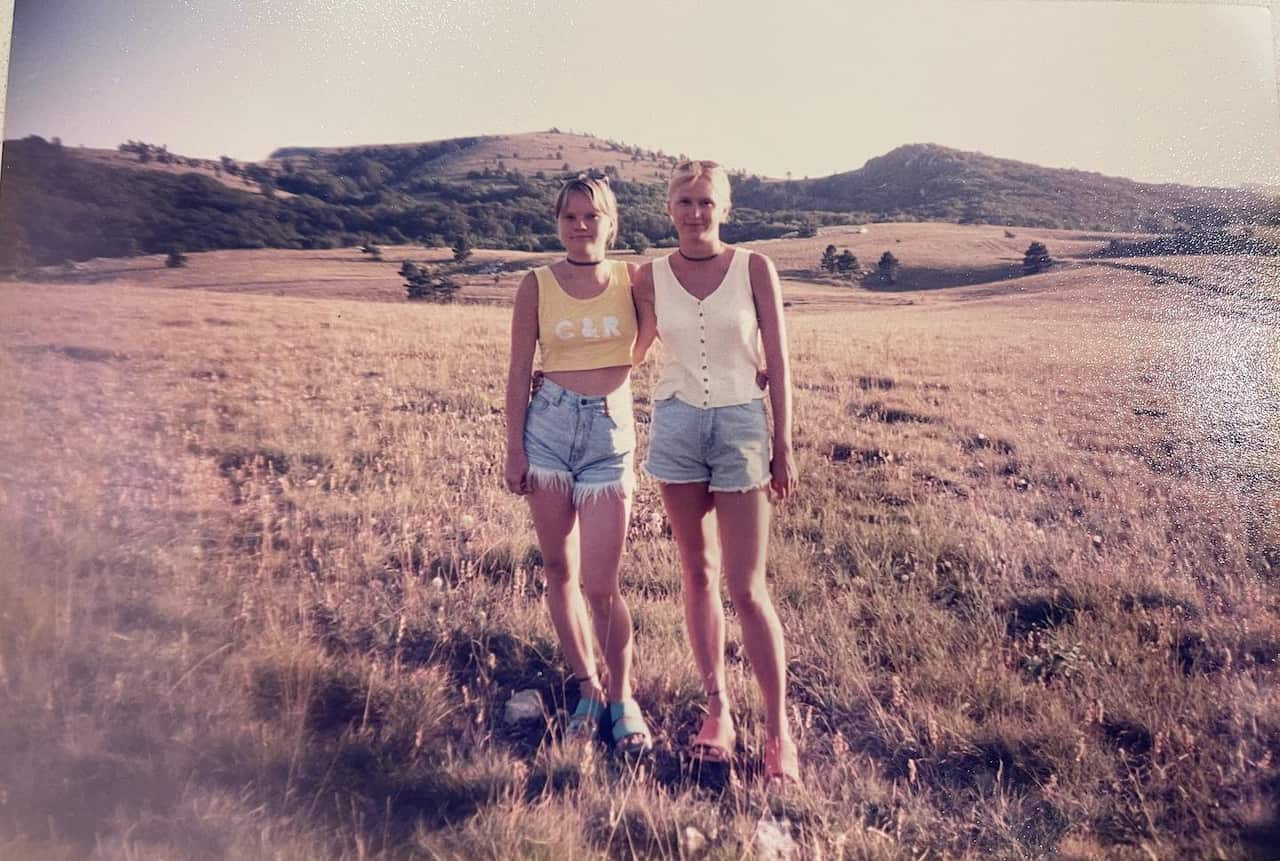 Childhood photo of Natalia (right) and her younger sister Irina