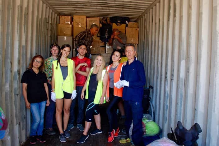Nena Murad (in orange vest) with volunteers 