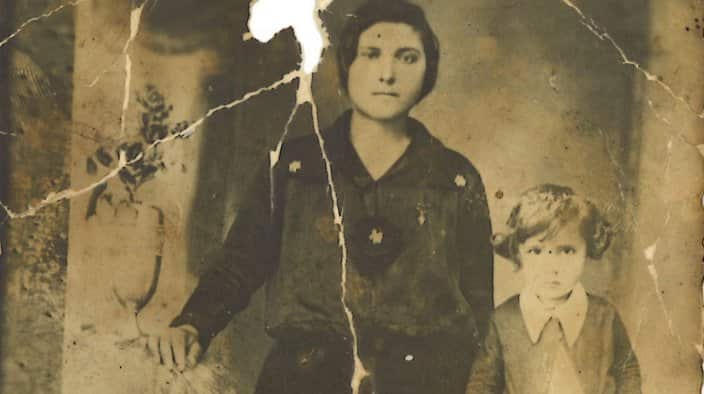 Nicola Natale con la sorella Rosaria nel 1933