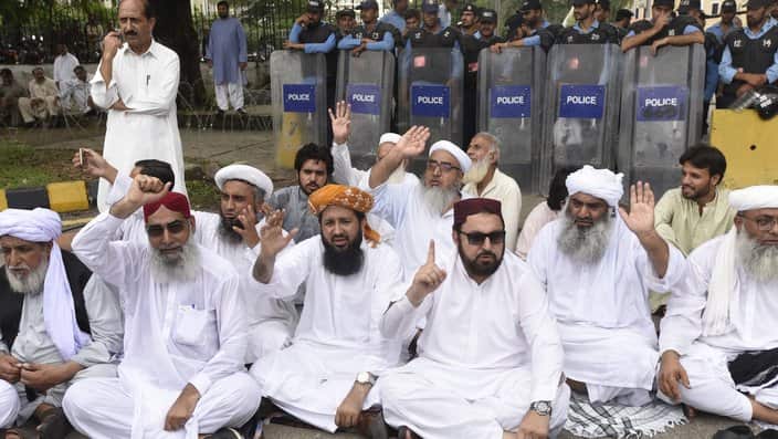 proters at rally
