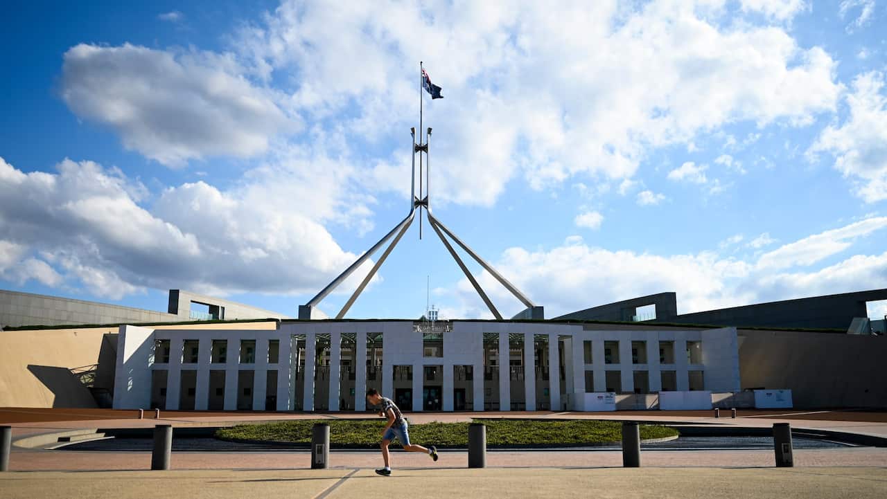 Parliament House is seen at the end of the last sitting week before the 2019/20 Budget, which will be delivered on April 2 in Canberra, Thursday, February 21, 2019. AAP Image/Lukas Coch) NO ARCHIVING