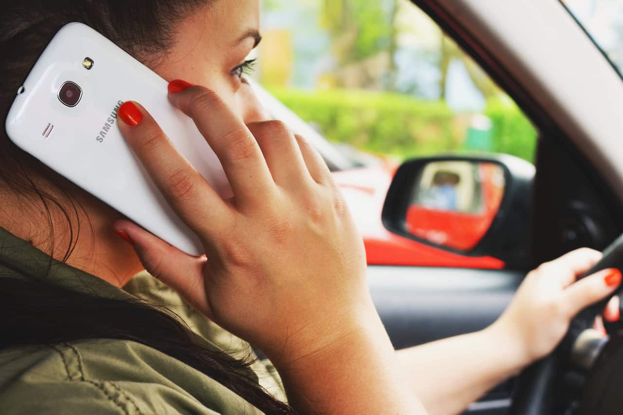 mobile in car
